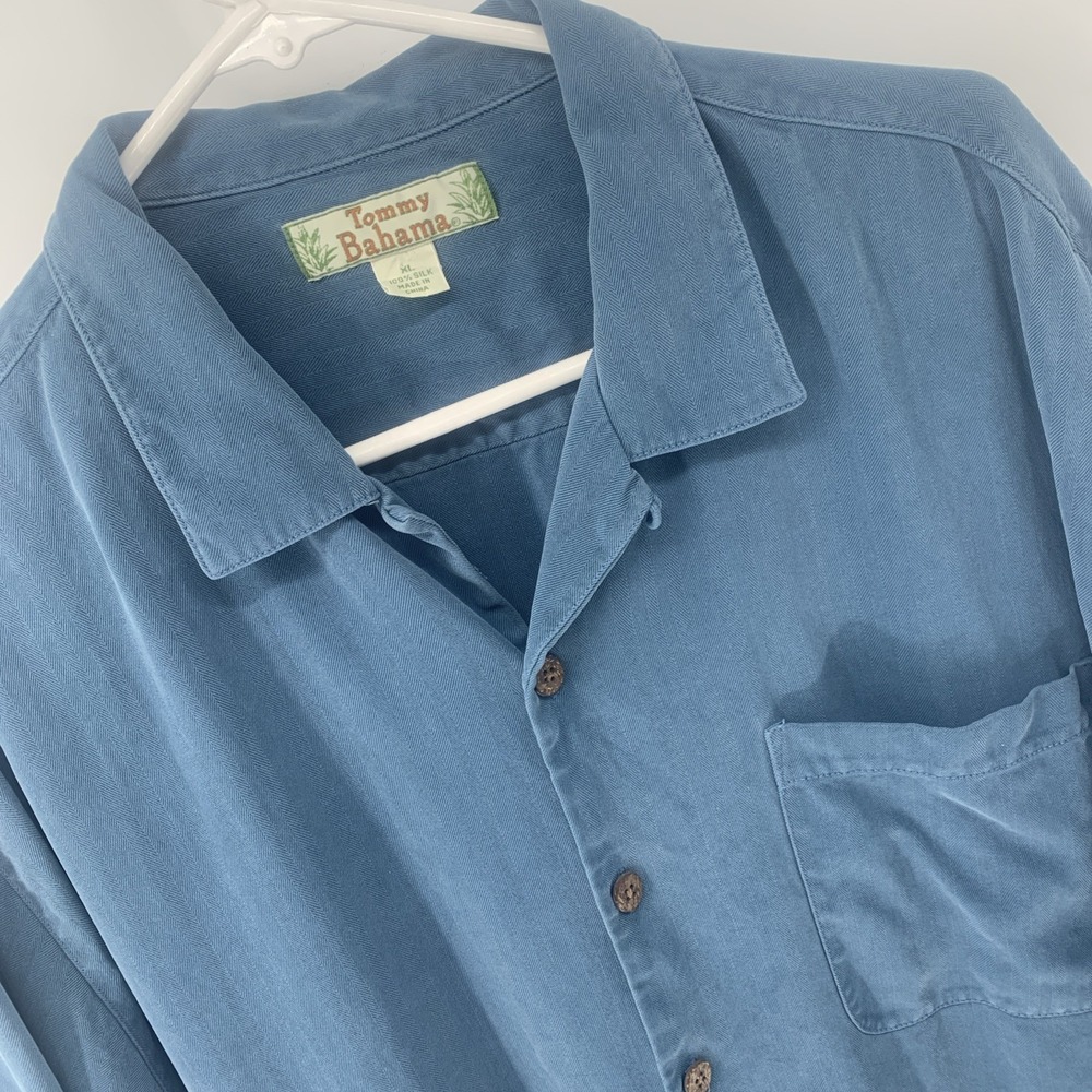 Tommy Bahama Blue  100% Silk Short Sleeve Stripe Textured Camp Shirt XL